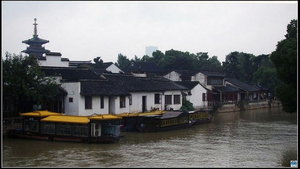 雨中游周庄记
