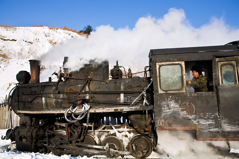 见证东北最后运营的小火车一