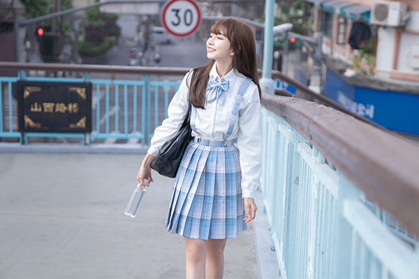 日系天桥上的JK制服小姐姐 II
